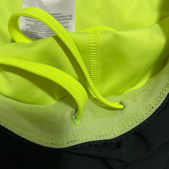 GUC - Nike - XS - Picture 7 of 7